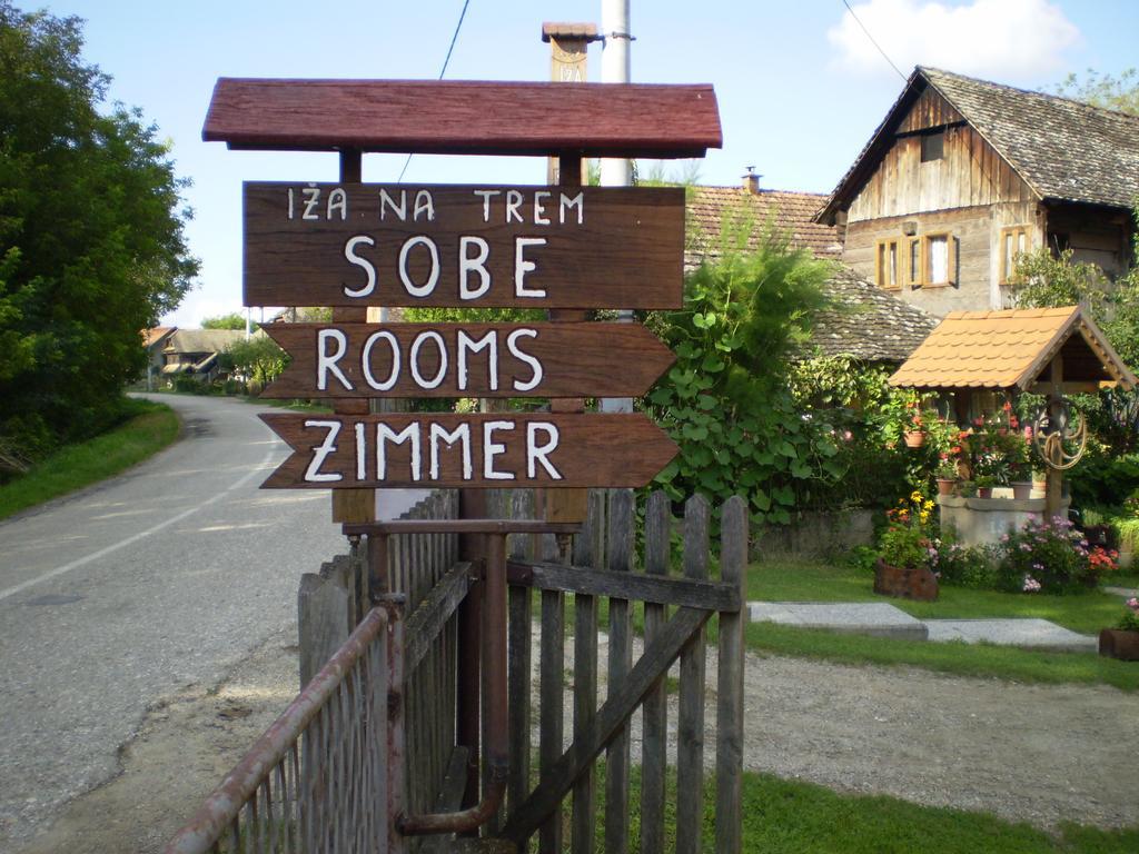 Apartments Iza Na Trem Čigoč Exterior foto
